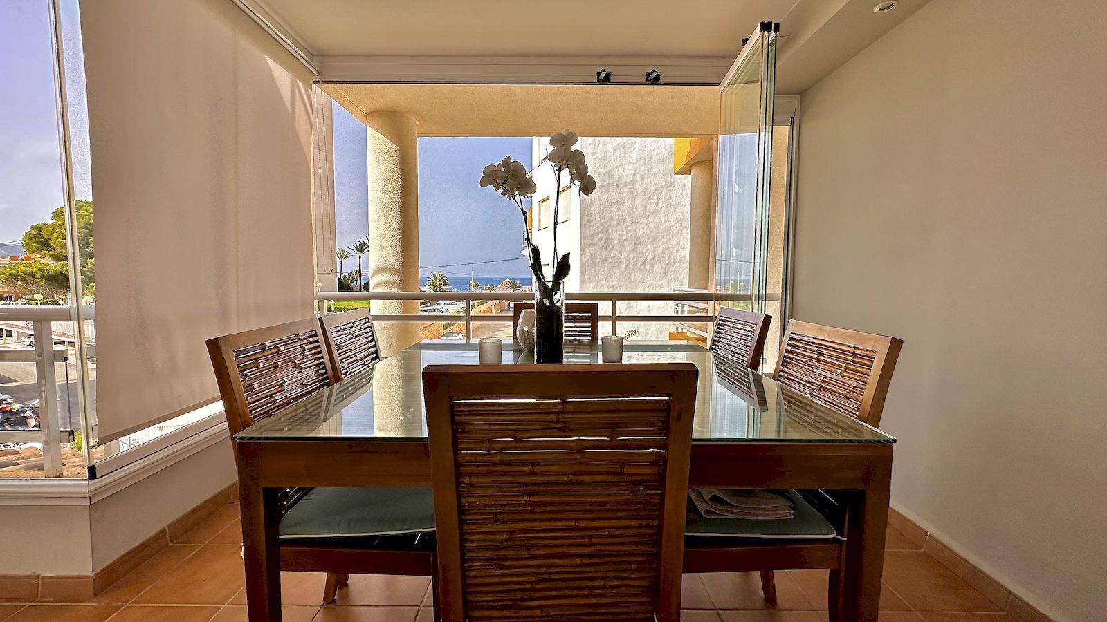 Duplex Penthouse Appartement te koop met gedeeltelijk uitzicht op zee in Playa del Arenal - Javea