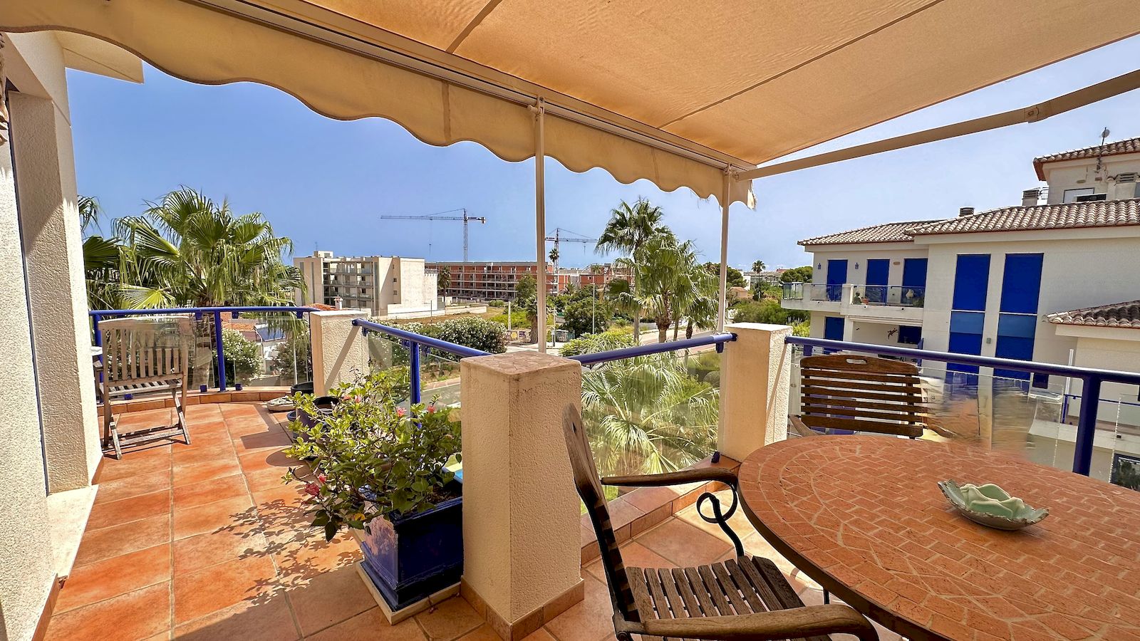 Penthouse appartement te koop met zeezicht in Devesses - Denia